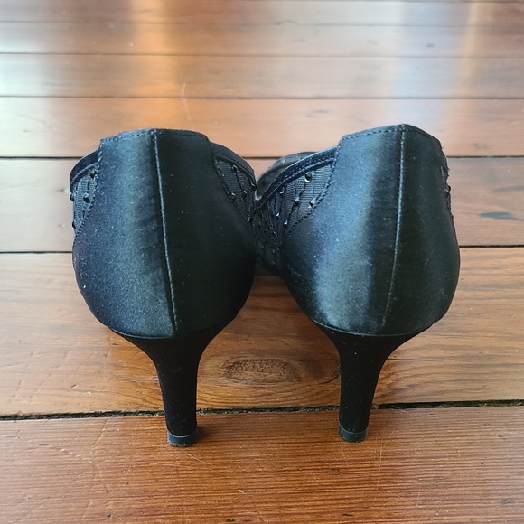Adrianna Papell Jamie Black Saba Mesh Peep Toe Pump 8 - Picture 3 of 6